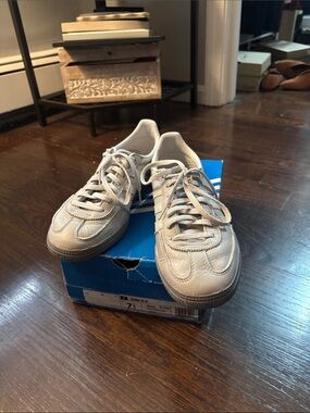 adidas light grey special  Low-Top Sneakers